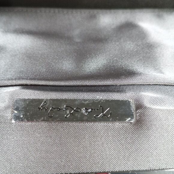 Kate Landry Silver Satin Pleated Evening Clutch Bag Kiss Lock Purse - Picture 8 of 13